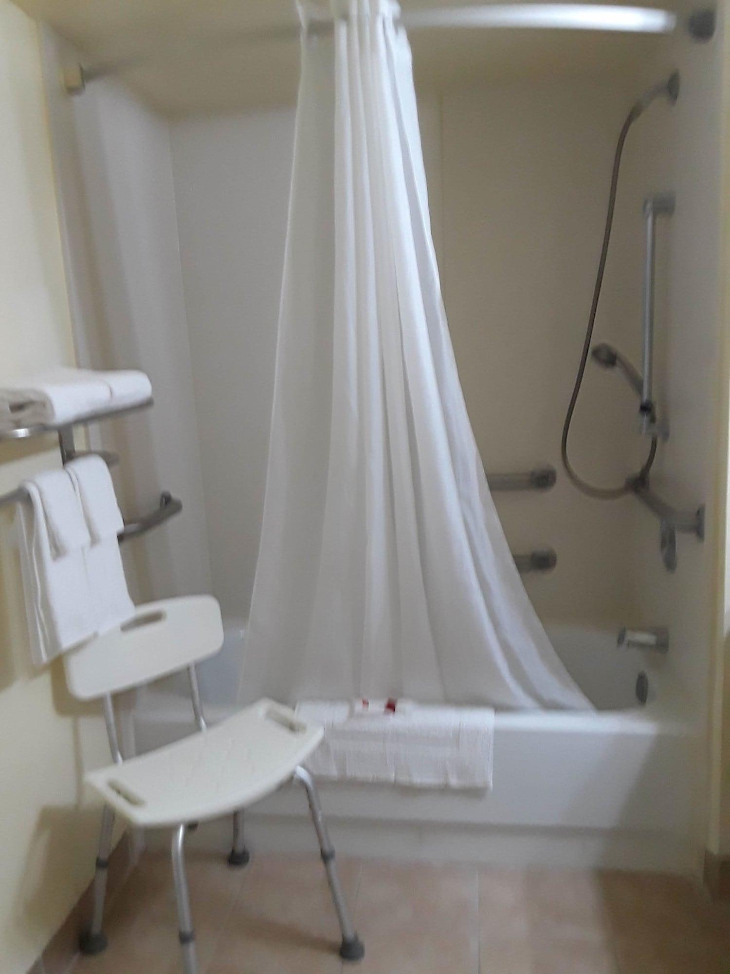 Days Inn By Wyndham Newark Wilmington Ngoại thất bức ảnh